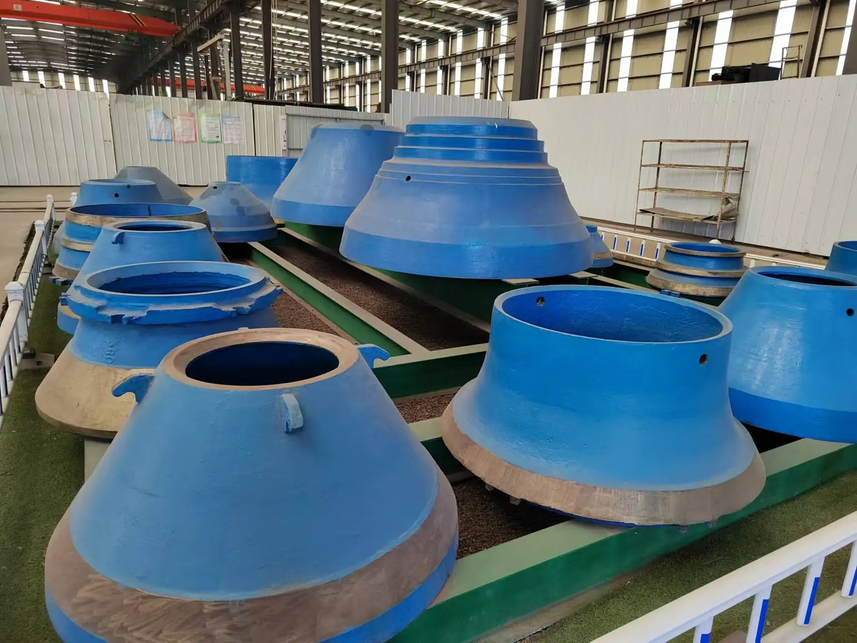 Factory OEM ODM Cone Crusher Spare Parts ZGMn18Cr2 Mantle and Concave Bowl Liners Mine Ore Crusher Wear Parts