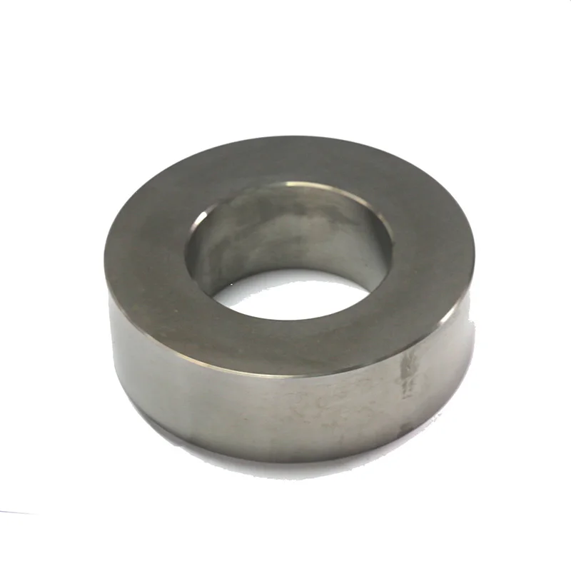 Tungsten carbide cylinder gasket roll ring