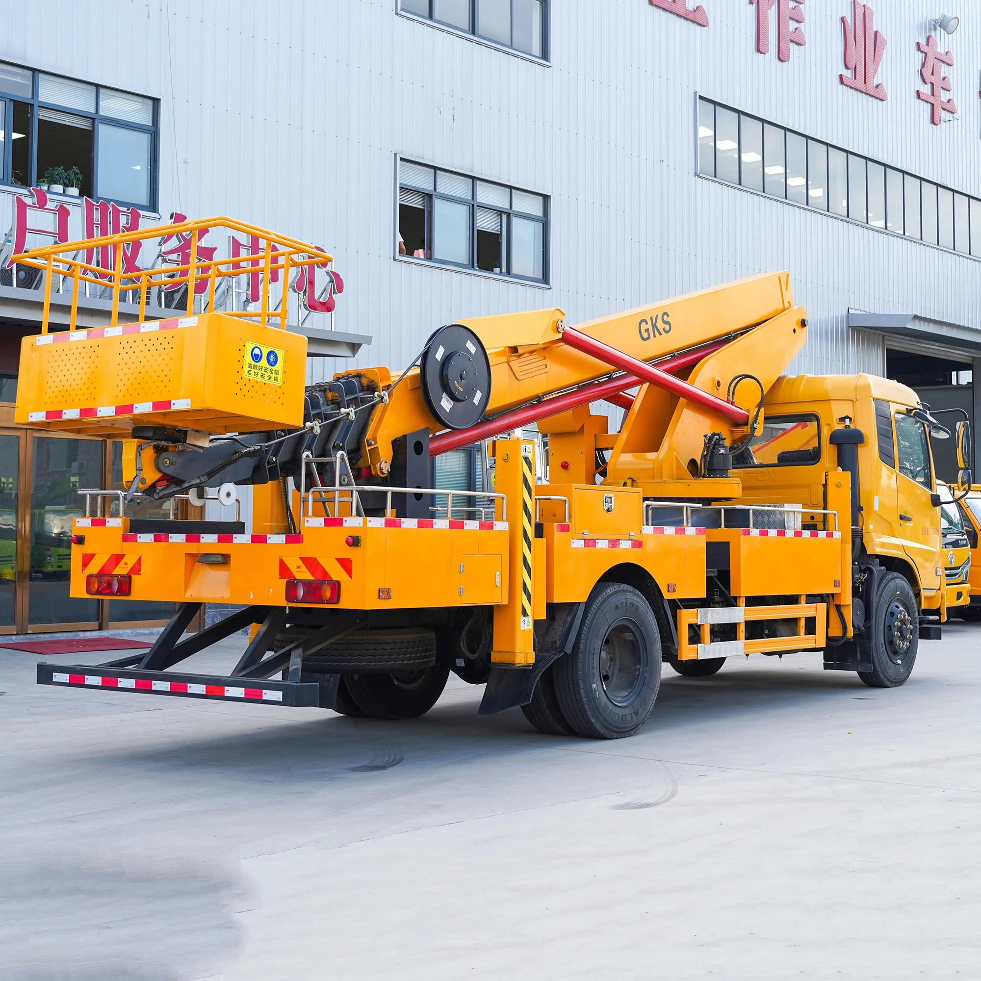 Isuzu Chassis 28m 30m 32m 36Meters Telescopic Aerial Work Pickup Truck For Work Height Above Level