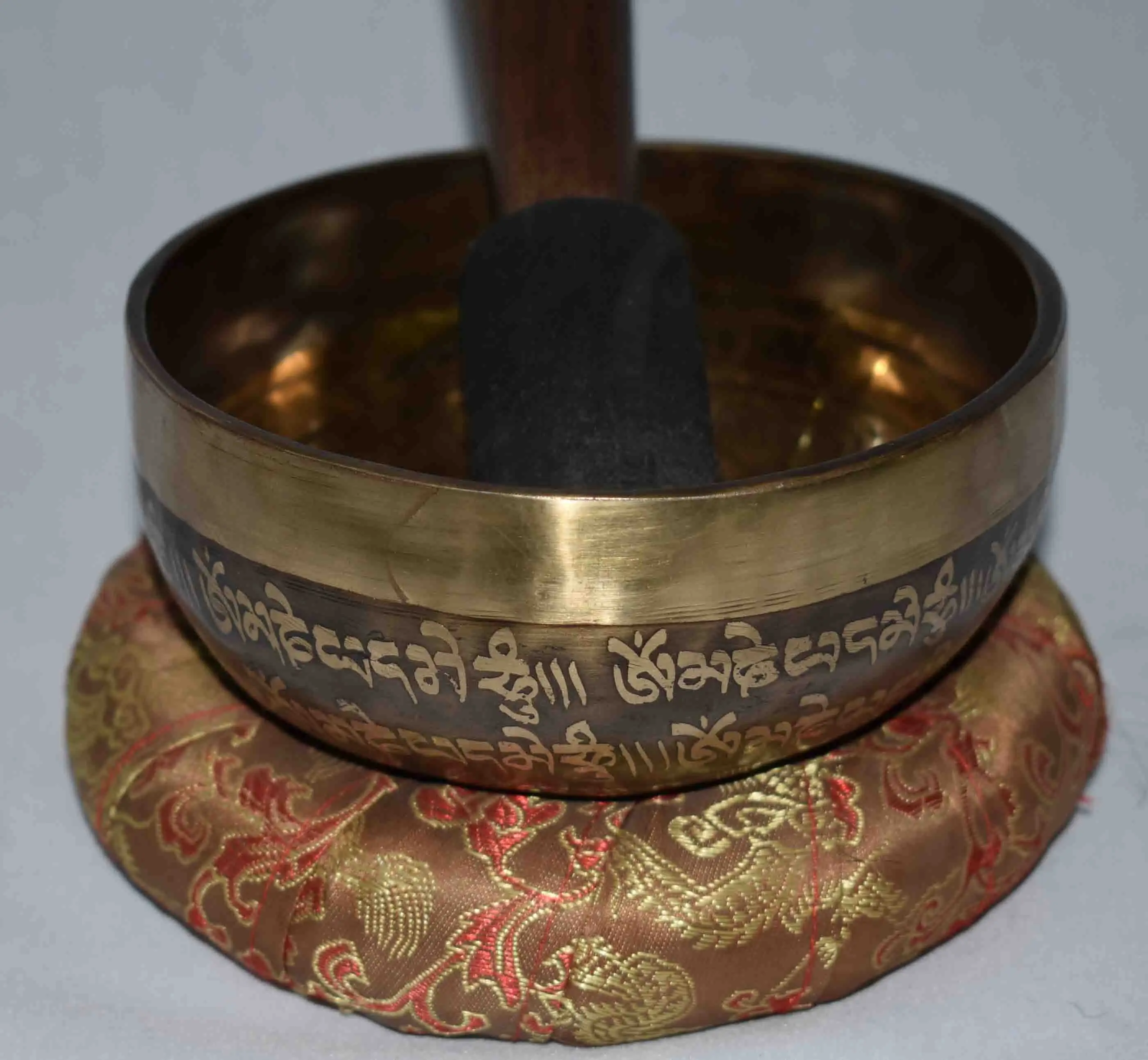 Metal Hand Made Singing Bowls with Carving/hand Made Singing Bowls in Nepal/meditation Singing Bowls Meditation Assorted 50kg NP