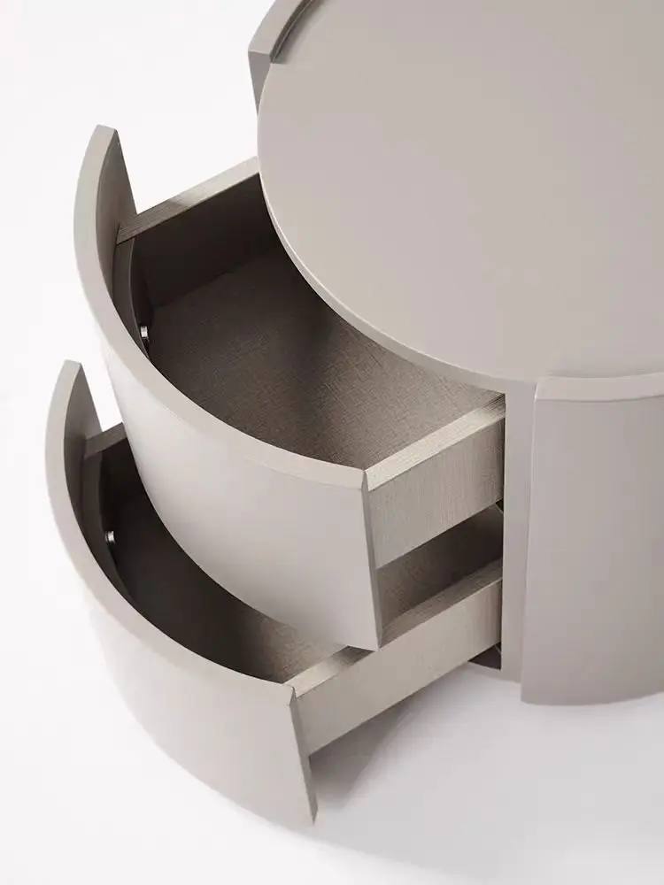 New Light Italian Luxury Pure Color Round Nightstand Solid Wood Beside Table Hotel Bedroom Furniture