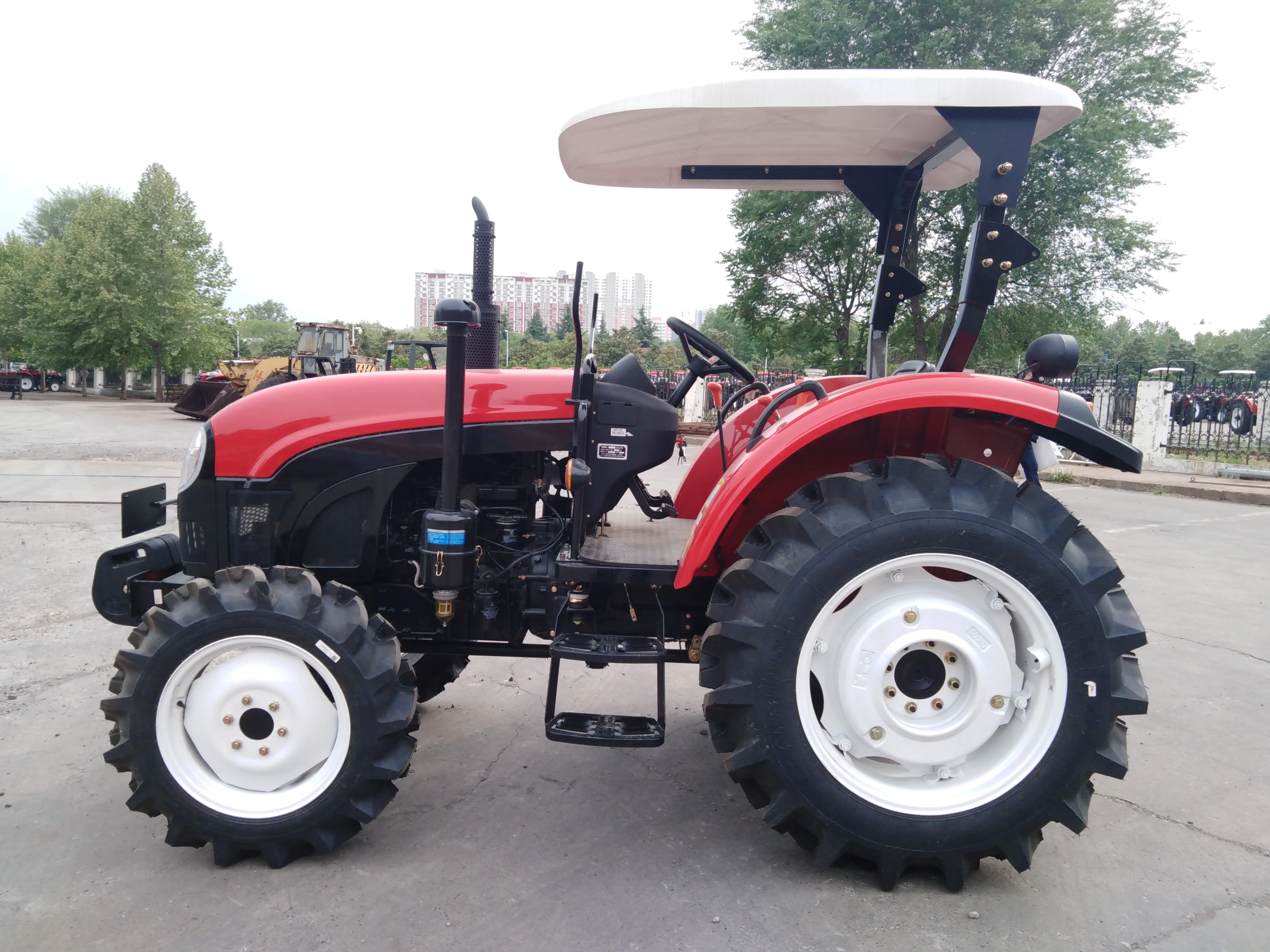 
YTO Tractor 45hp 2wd 4wd 4x4 Tractor Farm Agriculture Agricultural Machinery Tractor 