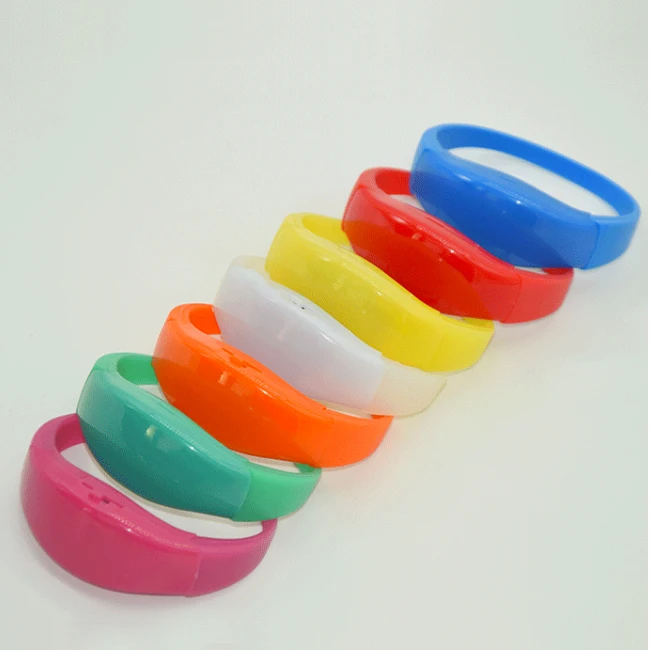 Festival Concert Vibrating Glowing Elastic Light Up Luminous Silicon Custom Promotional Wristband Sound Activated Led Bracelet