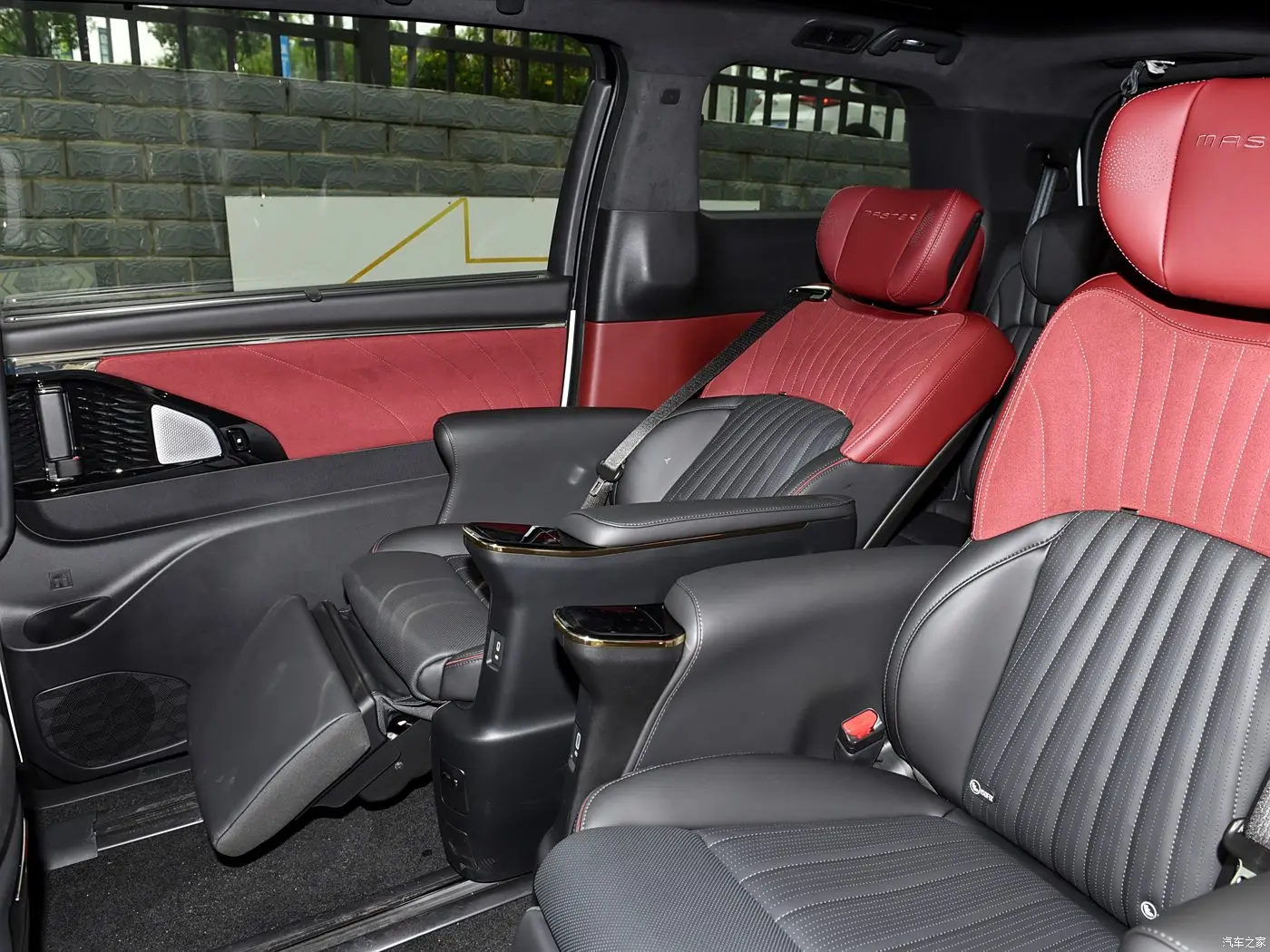 2025 GAC GN8 Trumpchi M8 гроссмейстер роскошный гибридный автомобиль для дальнего и левого вождения двигатель одобренный EEC мини-фургон Toyota Alphard