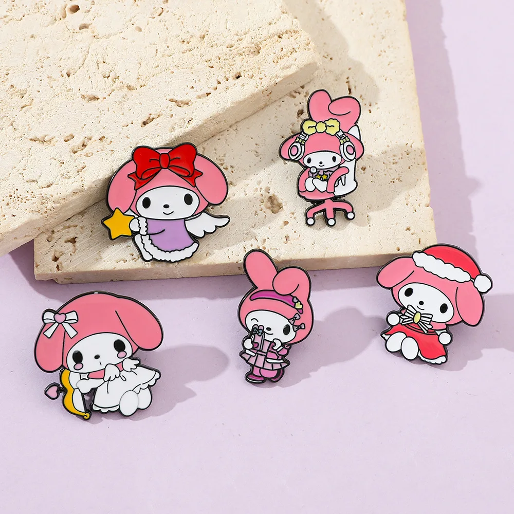 Custom metal enamel moving cute cartoon Soft cute Sweet Melody Metal Badge Pin factory