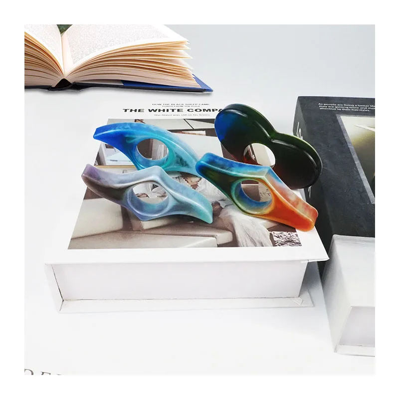 Hot Sale DIY Book Page Holder Silicone Resin Mold Handmade Thumb Bookmark Resin Mold For Book Lovers