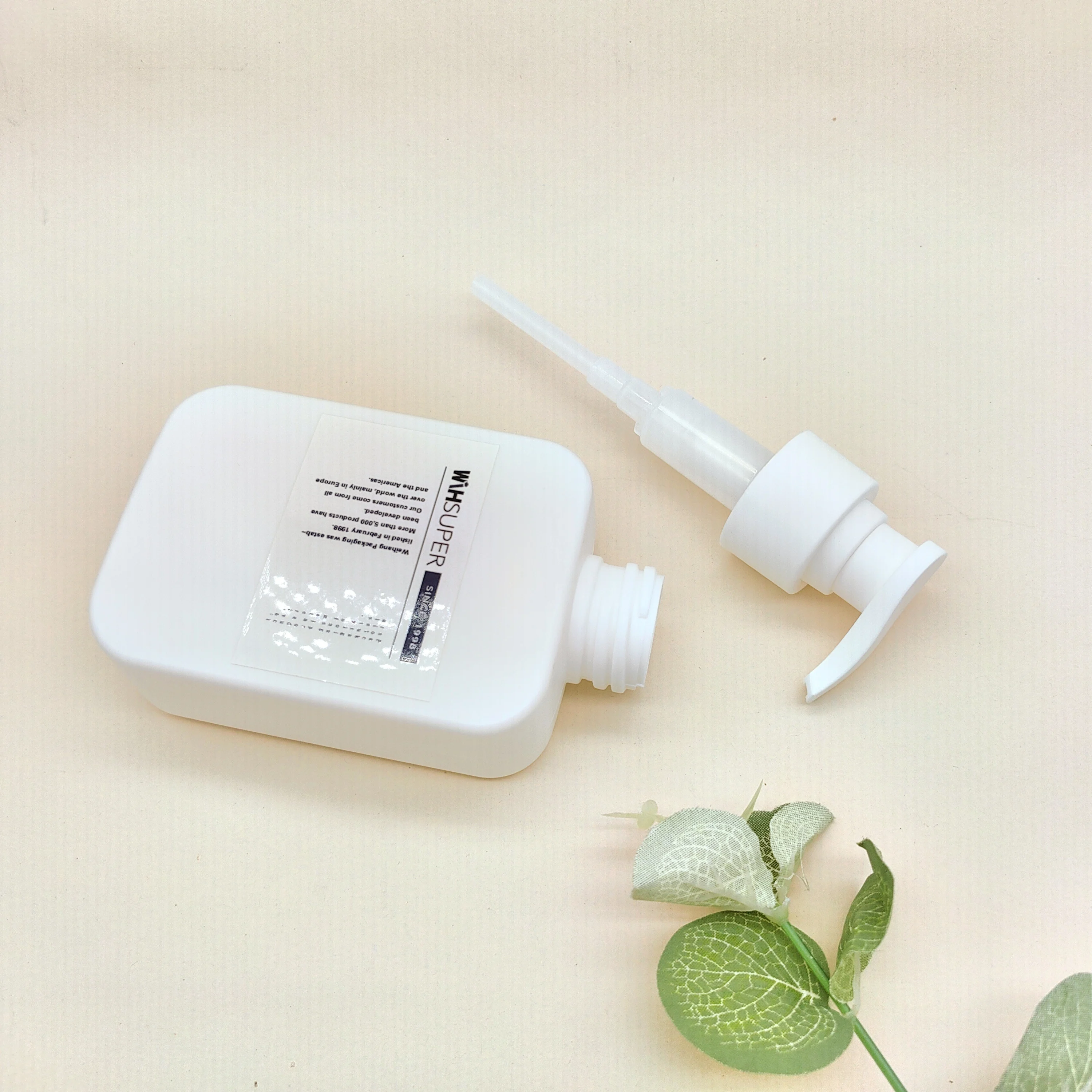 Manufacturer Wholesale HDPE 150ml Washing Lotion Bottle White square Plastic Dispenser Black Simple Press Shampoo