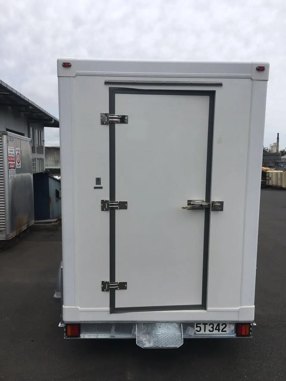 2024 New Design Top Selling Germany technology CKD/CBU/SKD Customized Mobile Freezer Container Portable Cold Room trailer
