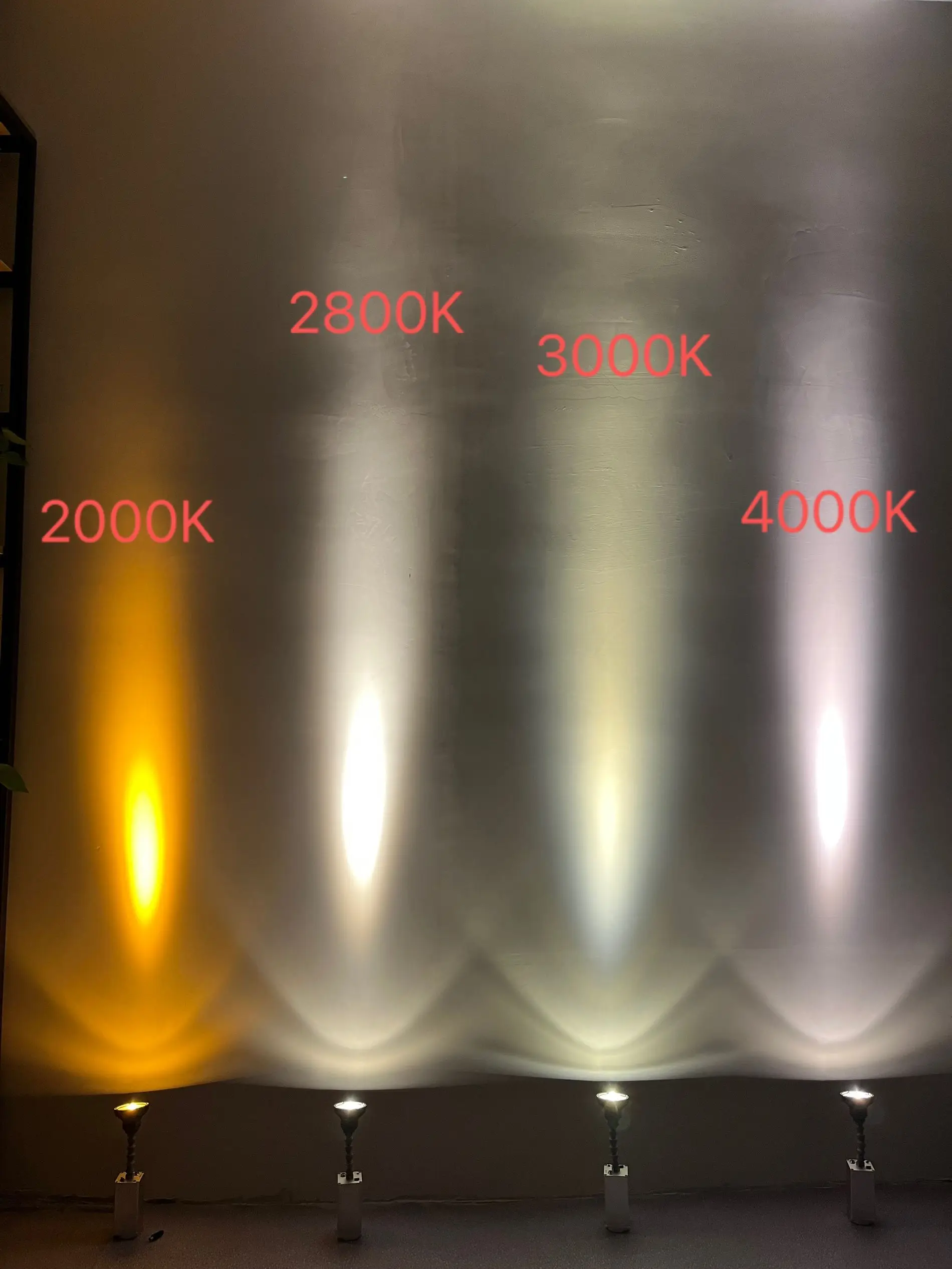 Maky 10W Pinspot IR REMOTE Spot Light warm white LED battery mini light