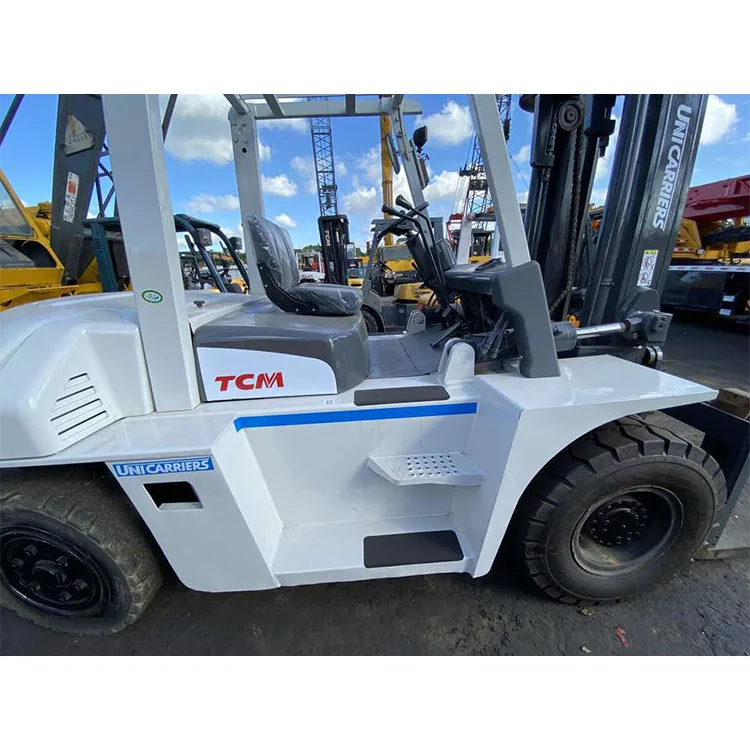 Хорошее состояние Подержанный вилочный погрузчик TCM FD70 дизельный с высоким качеством и низкой ценой