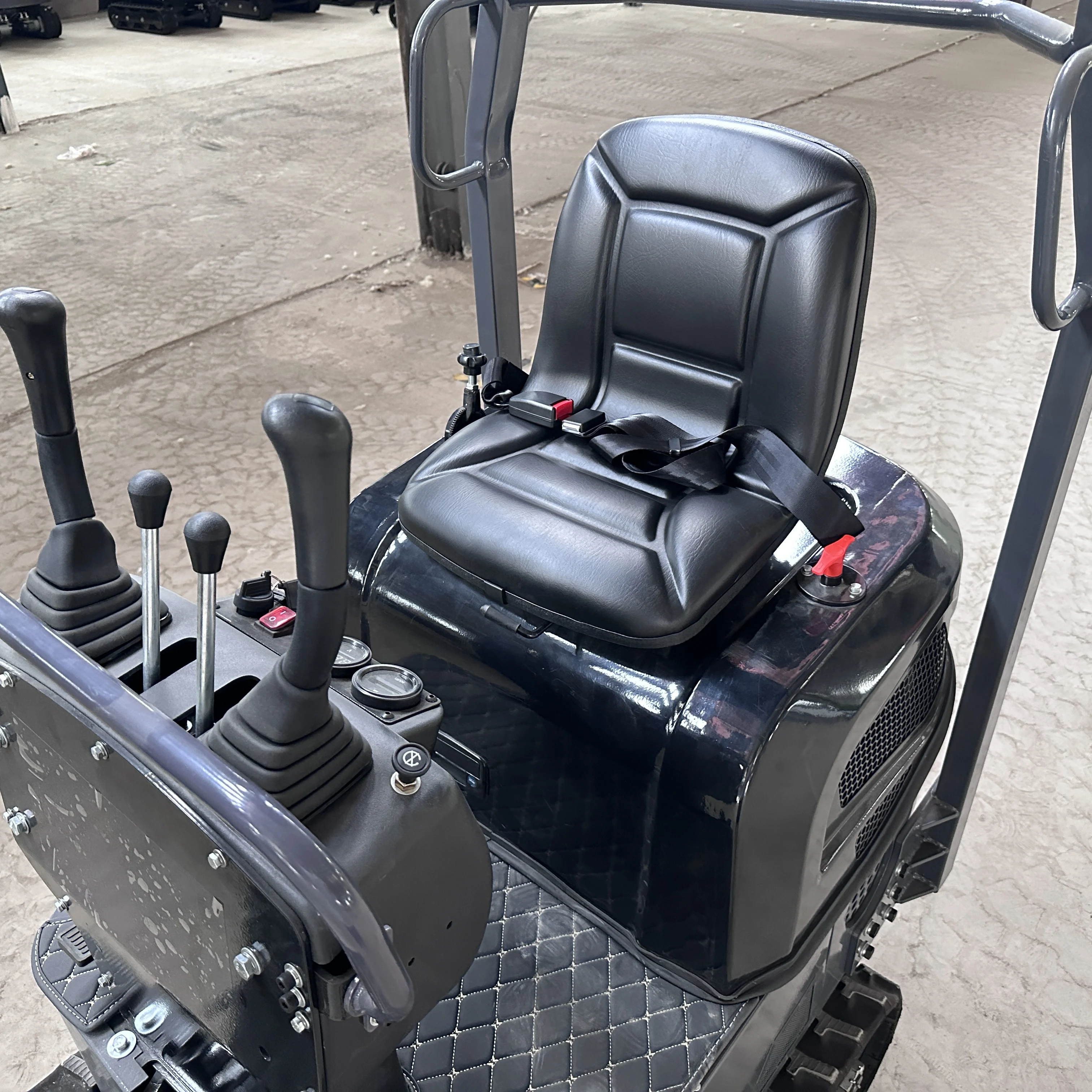 Мини-экскаватор 1000 кг 1500