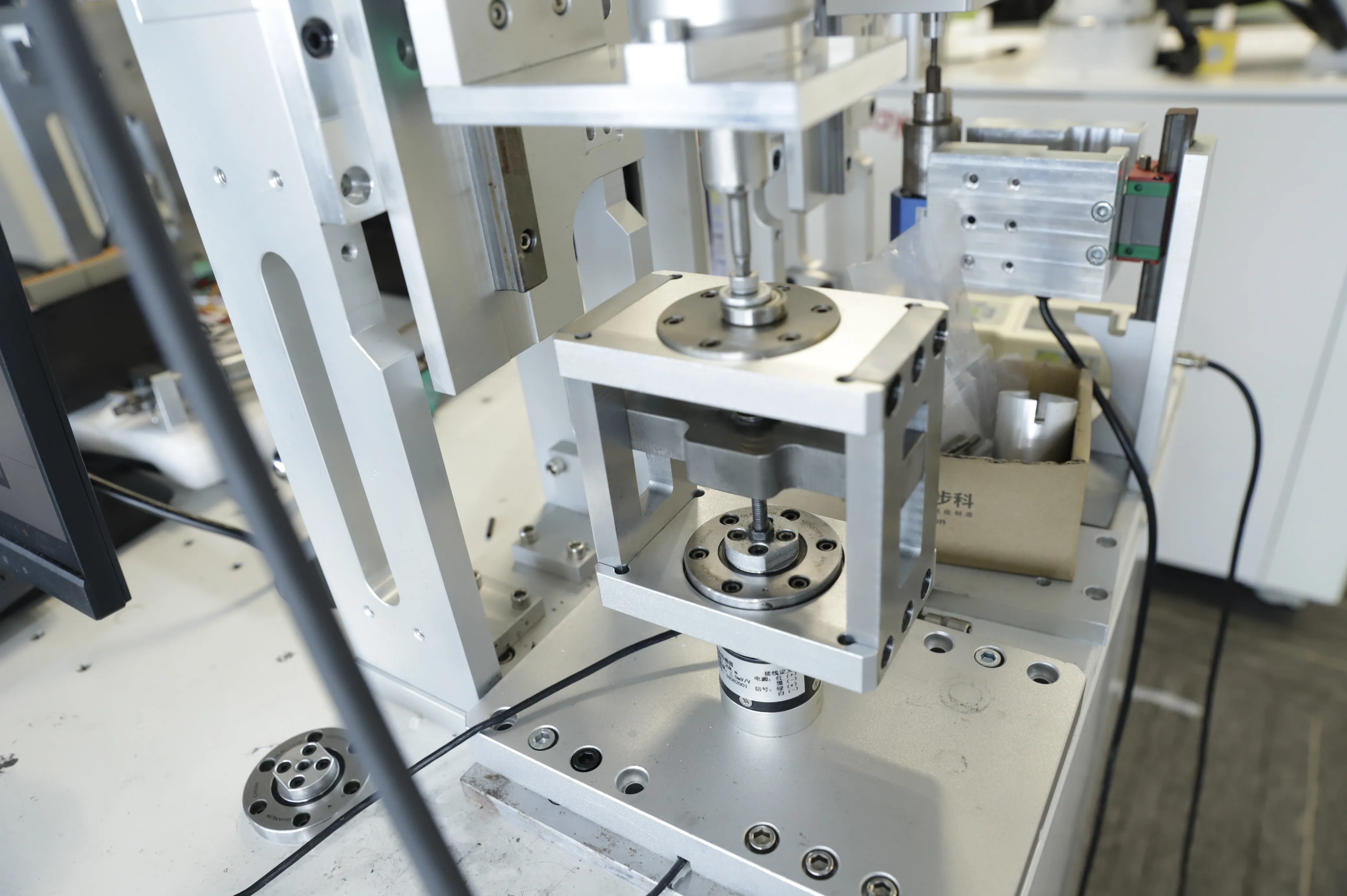 Digital display torque gun charged action wrench electric wrench impact for heavy-duty applications