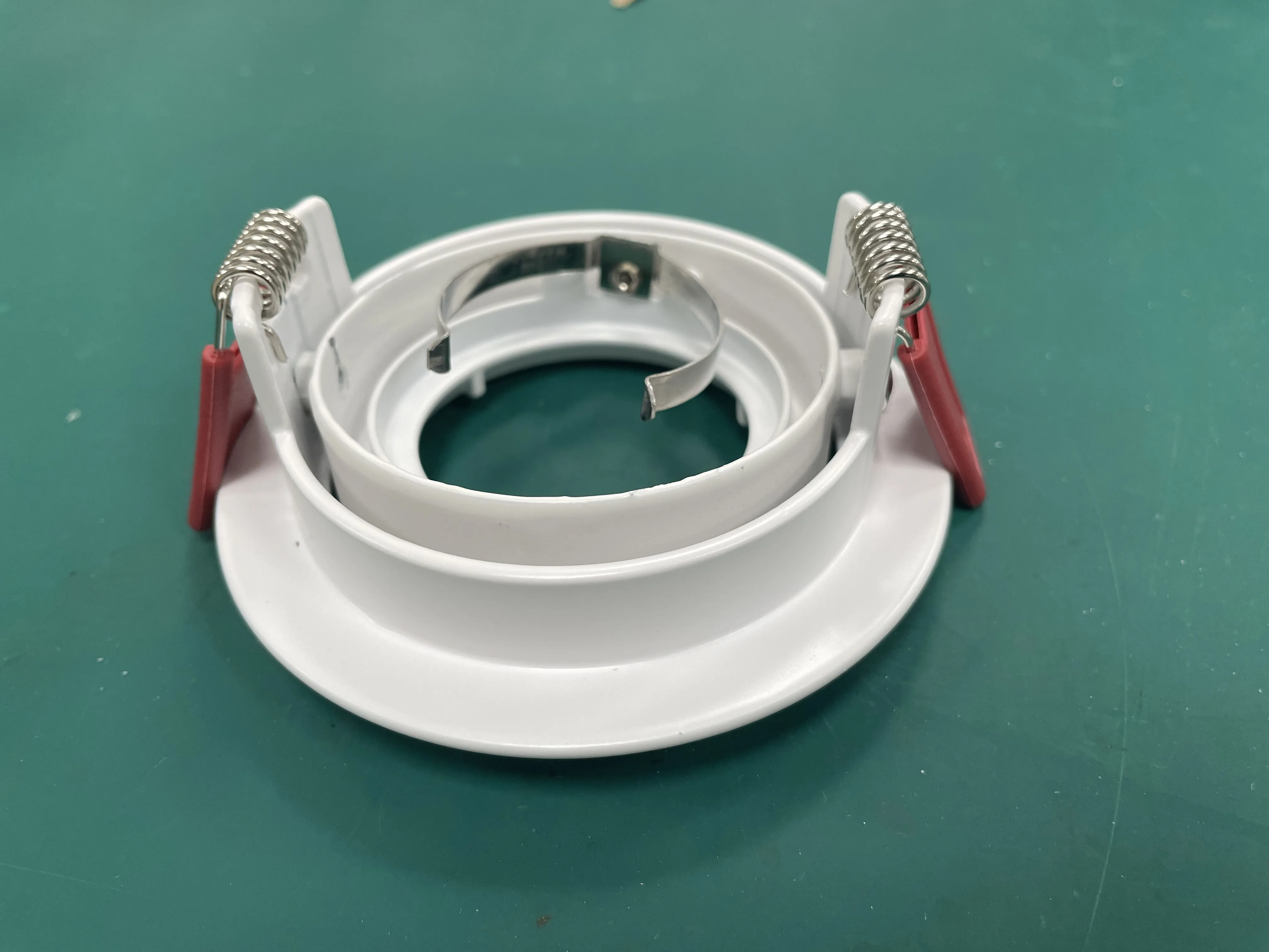 Factory Round square Aluminum MR16 Holders Ceiling Light Gu5.3 Gu10 Mr16 LED Spotlight Fittings Frame Fixture