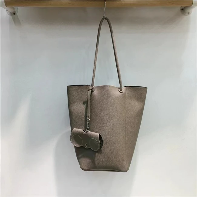 Litchi patterned soft skin large capacity bucket bag, single shoulder mother tote bag