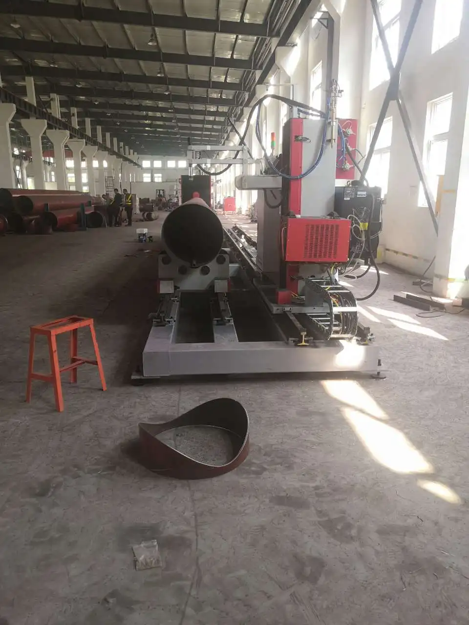 CNC Pipe Profile Saddle Nozzle Flame Cutting Machine