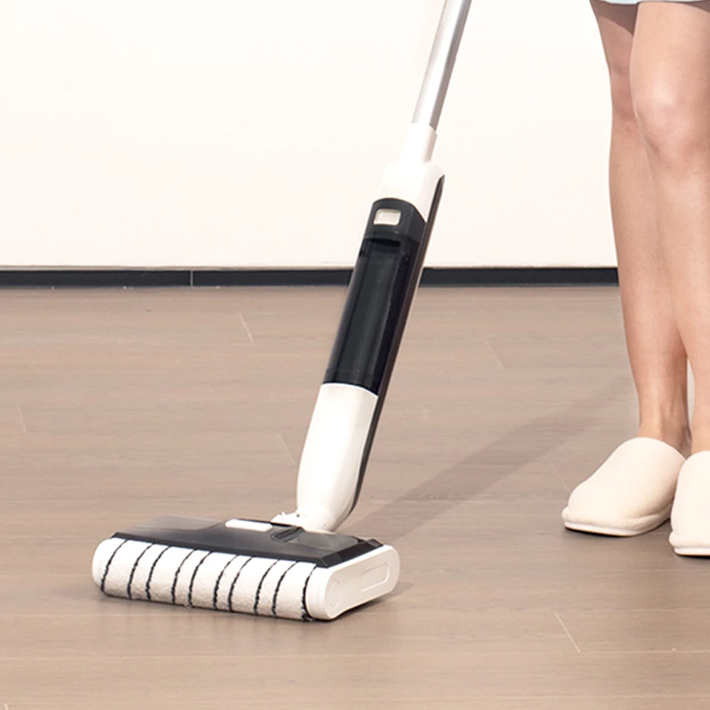 Latest Design Superior Quality Efficiently Remove Dust Spray Floor Cordless Electric Mop