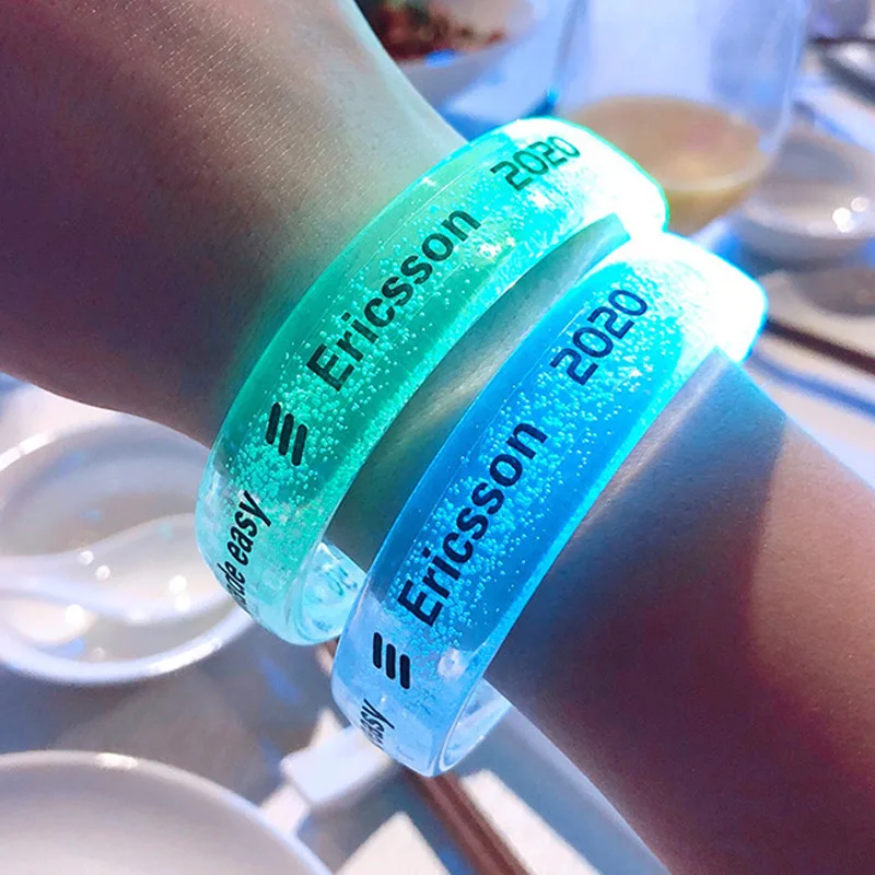 Wholesale Acrylic Flash Bracelet Colorful Bubble Fluorescent Sticks Electronic LED Light Bracelet Glowing Toy Photo Props