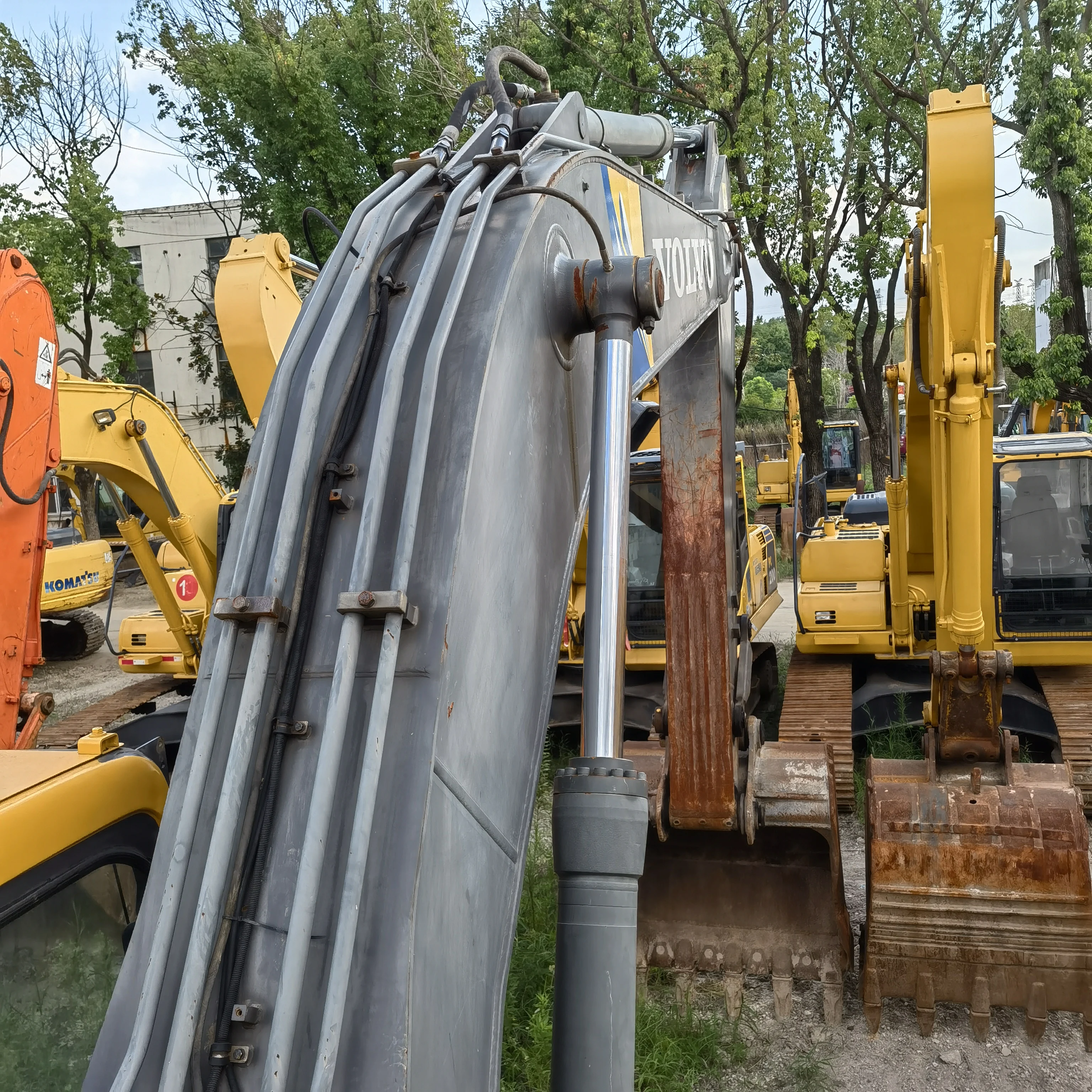 Высококачественный оригинальный гусеничный экскаватор VOLVO EC240 для продажи Подержанный Volvo 240 24Ton подержанный