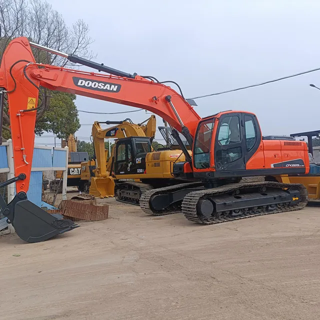 Used Doosan DH225LC-9/150LC-7/ 200LC-7 /220LC-7/ 225LC-7/ 225LC-9/ 300LC-7 in shanghai stock