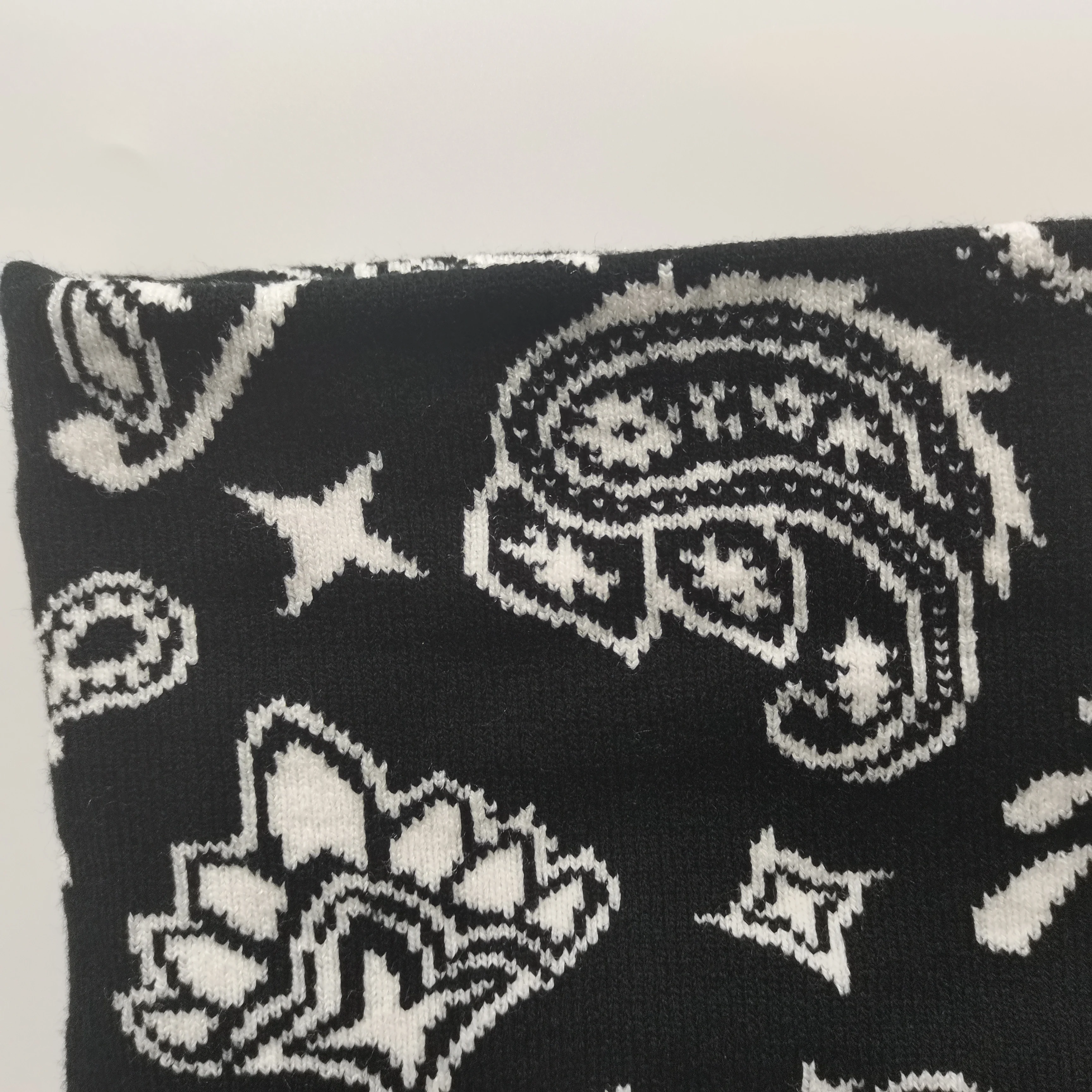 HK29 New arrivals fashion winter warm camo beanie camouflage hat bandanna jacquard knitted wool beanie acrylic hat for men