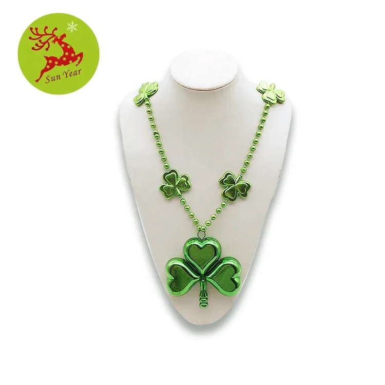 
St patricks day accessories Irish holiday big plastic shamrock pendant with 6 small charms beads necklaces 