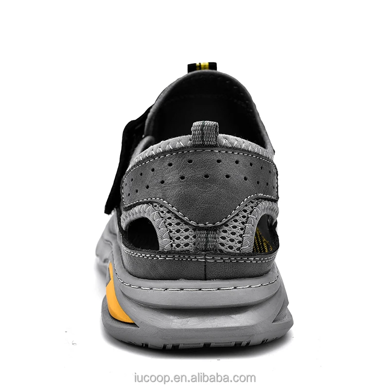 Flexible anti-slip bottom new design breathable light weight summer sandals for men OEM casual shoes