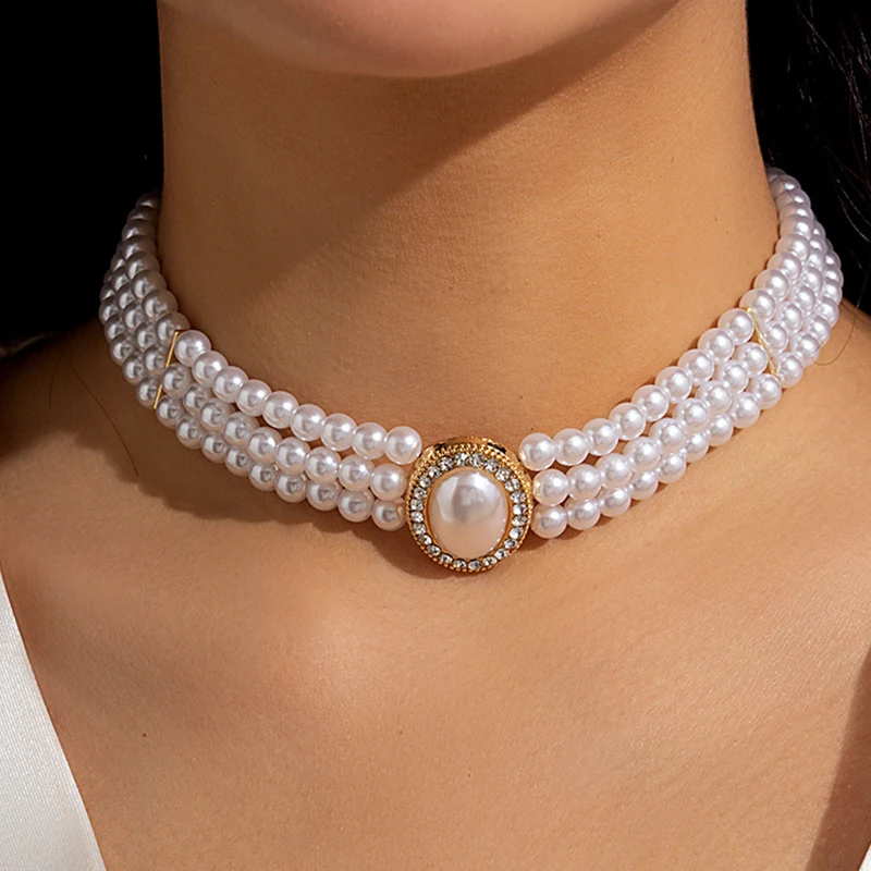2024 New Arrival Fashion Jewelry French Elegant Multi layered Pearl Neck Chain Luxury Beaded Round Pendant Pearl Choker Necklace