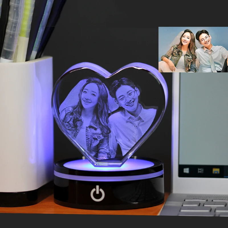 Quick customization The 3D customized gift with photo engraving of K9 crystal is suitable for giving to family members