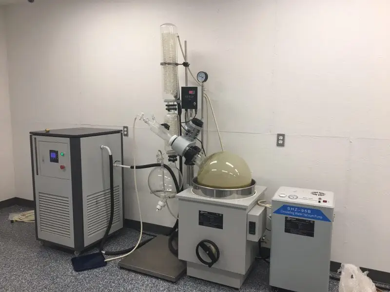 Double-condenser High Evaporation Efficiency Vacuum Solvent Evaporator