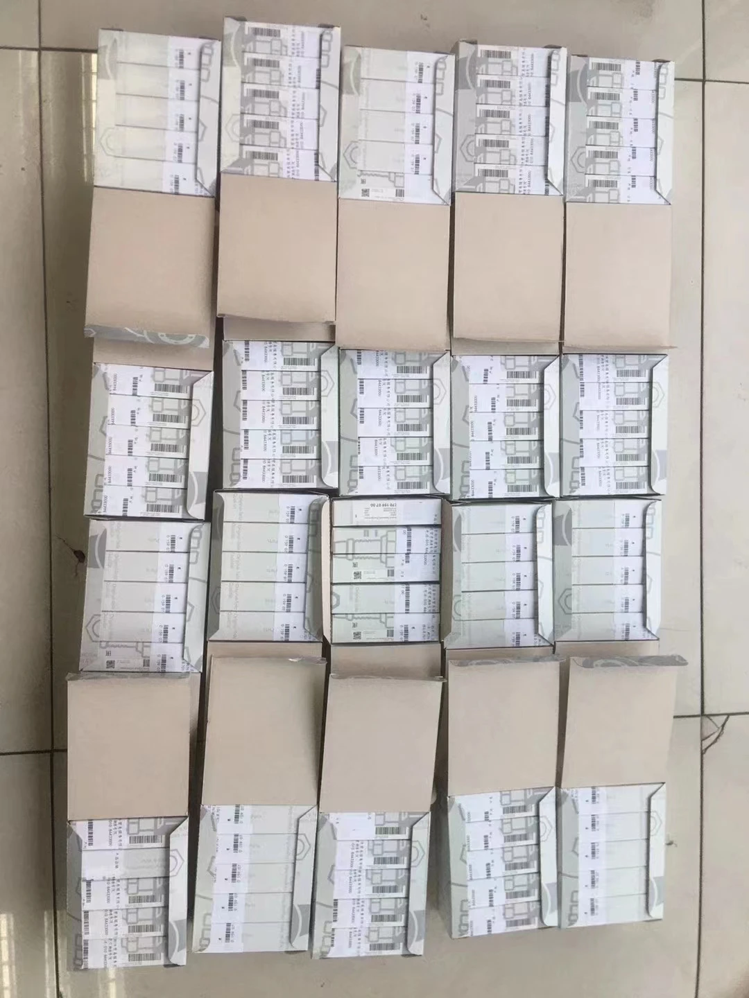 Auto Engine Systems Factory Hot Sell 0001590500 Iridium Spark Plugs  Benz M260 M264 Diesel Fuel Diesel Ignition