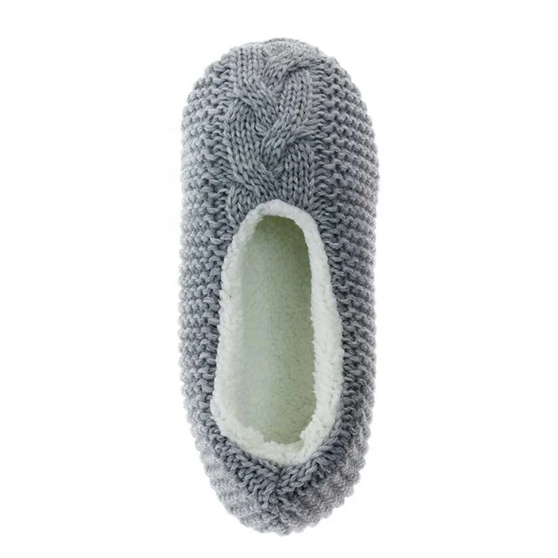 High Quality Beautiful Mug and Knitted Cover with Bs Rubber Hot Water Bottle Gift Set
