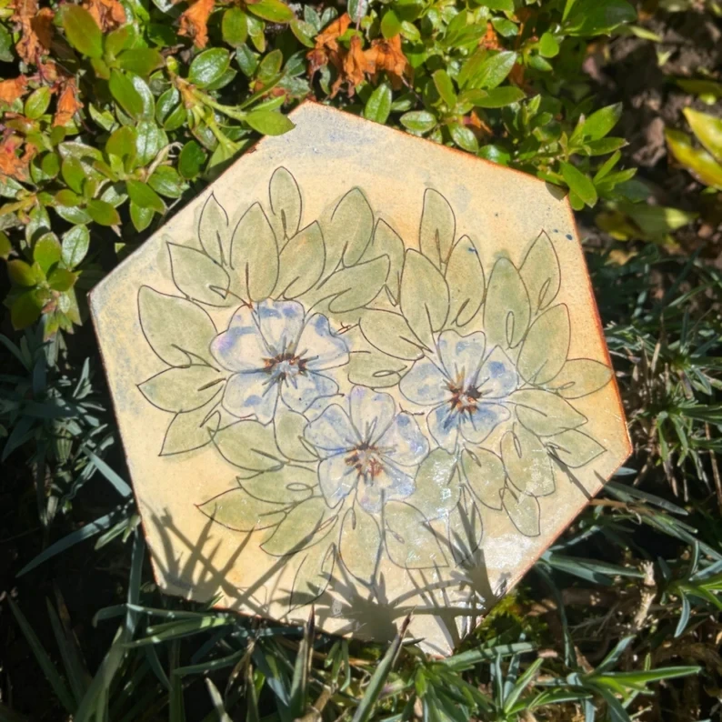 Vintage embellished handmade tiles Hydrangea patterns hand-painted hexagonal tiles for decorative wall hanging picture gifts