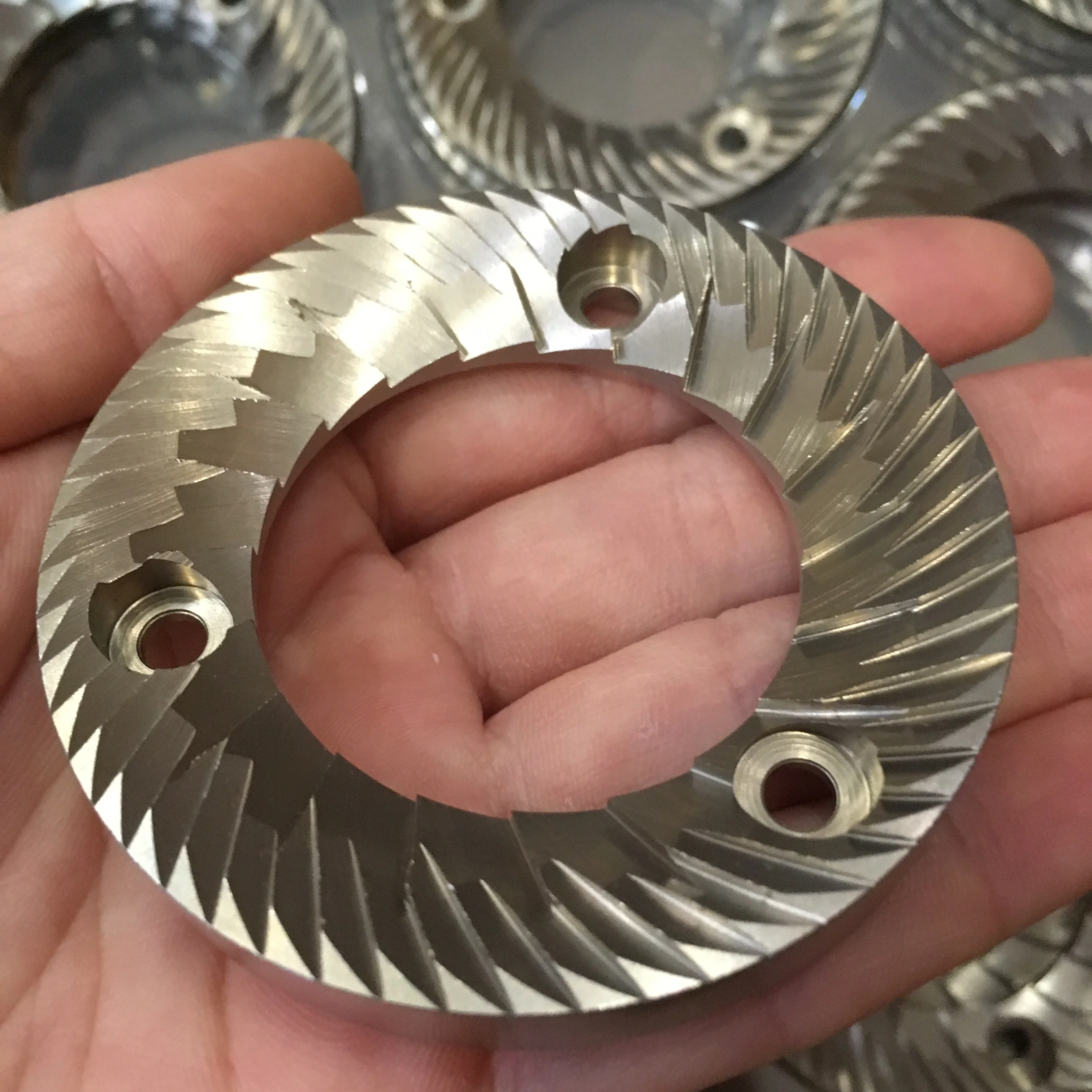 Disposable original coffee grain grinder, specialized refill filter, coffee bean grain grinder, flat conical grain grinder