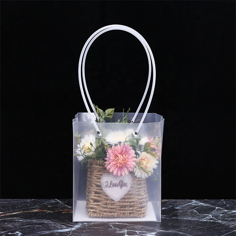 2023 New Product Clear Luxury Flower Packaging Bag PP Plastic Material With Handle Portable For Flower