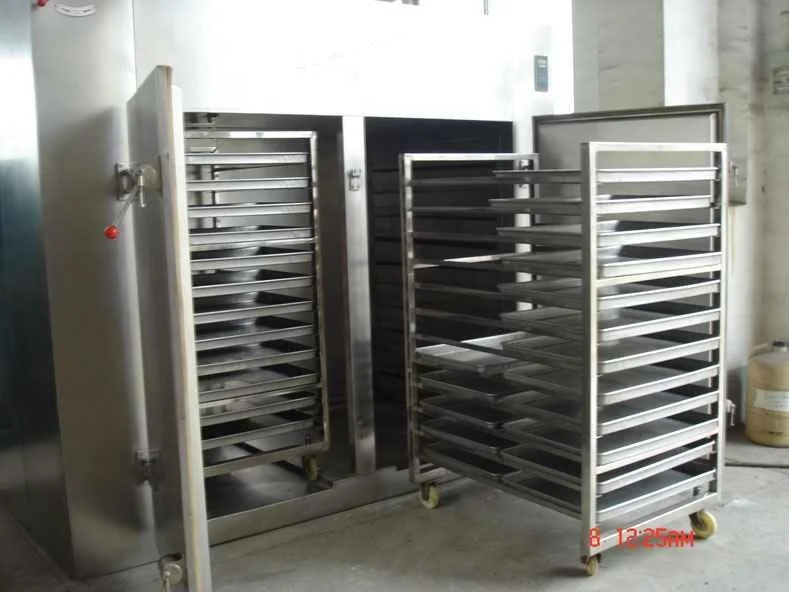 Pharmaceutical industrial raw materials heating and dehumidifying hot air oven dryer