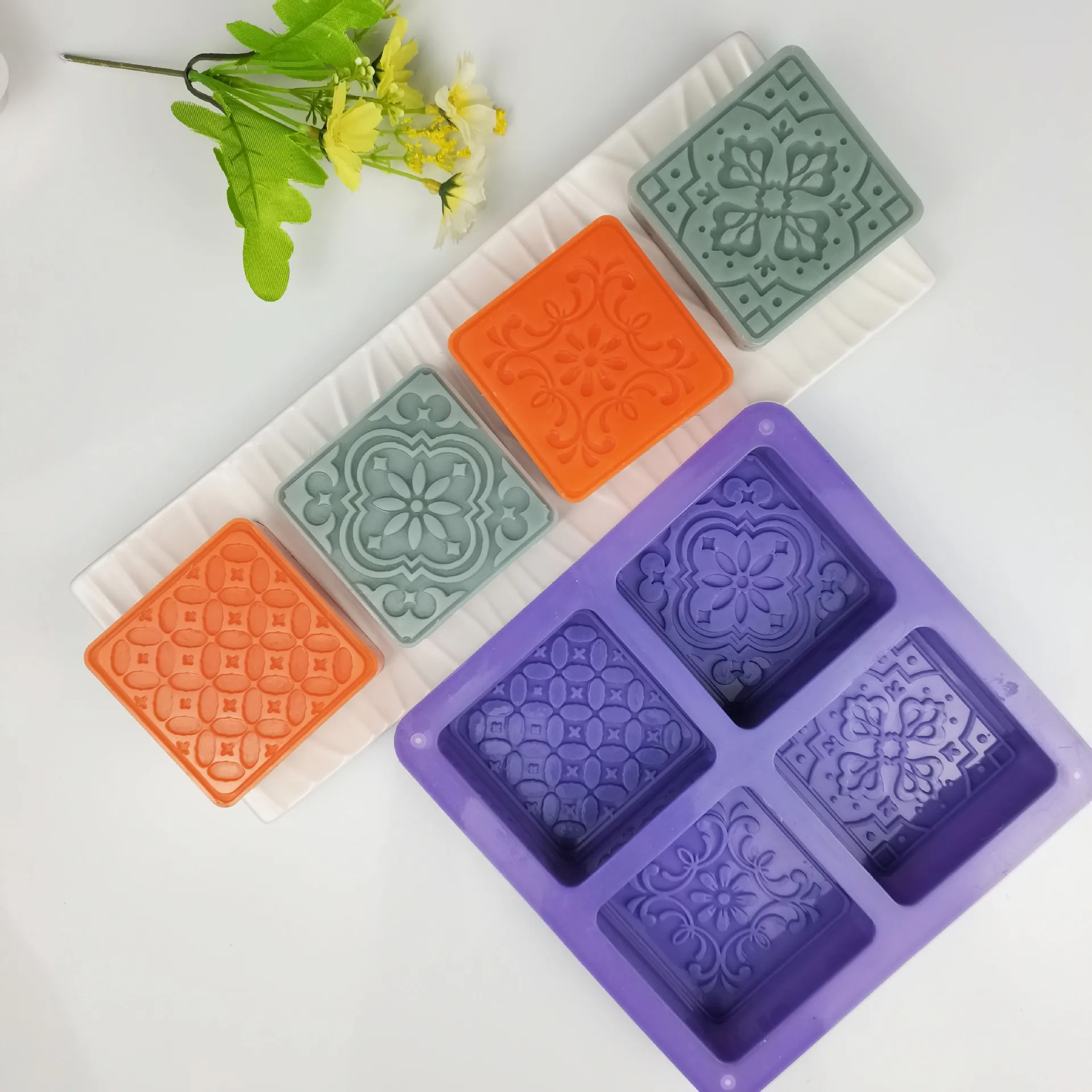 DIY Home Non Stick Mooncake Cake Chocolate Molds 4 cavity   Thicker Flower Pattern Square Silicone Mold for Soap Making