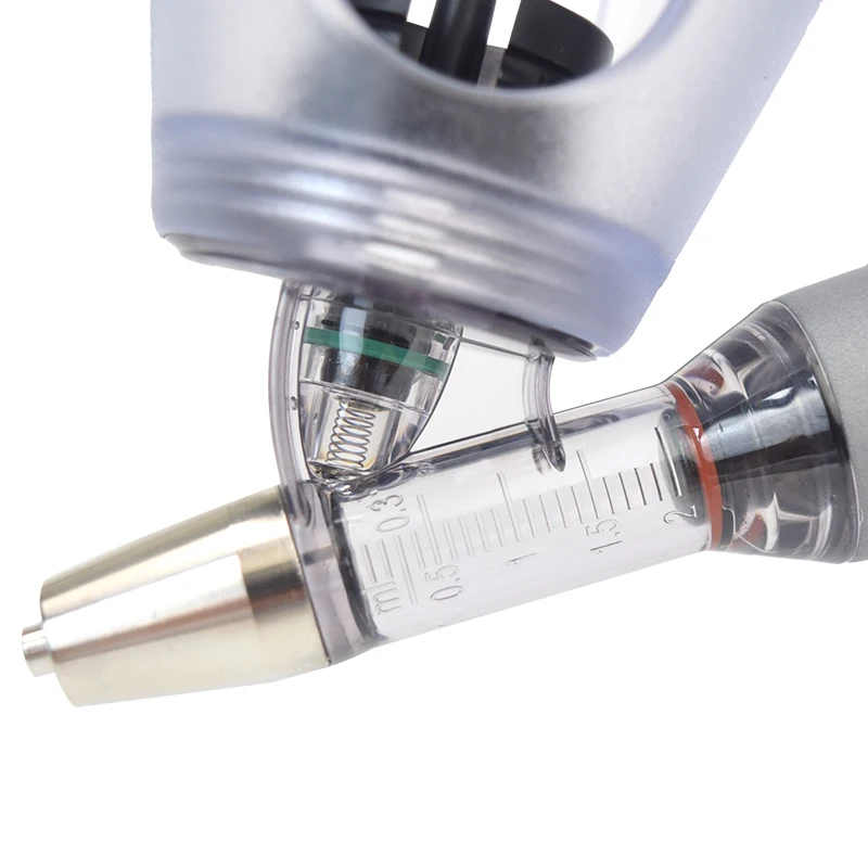 German animal continuous syringe pig, cattle, chicken and sheep vaccine injector oil can be automatically adjusted 2 ~ 5ml