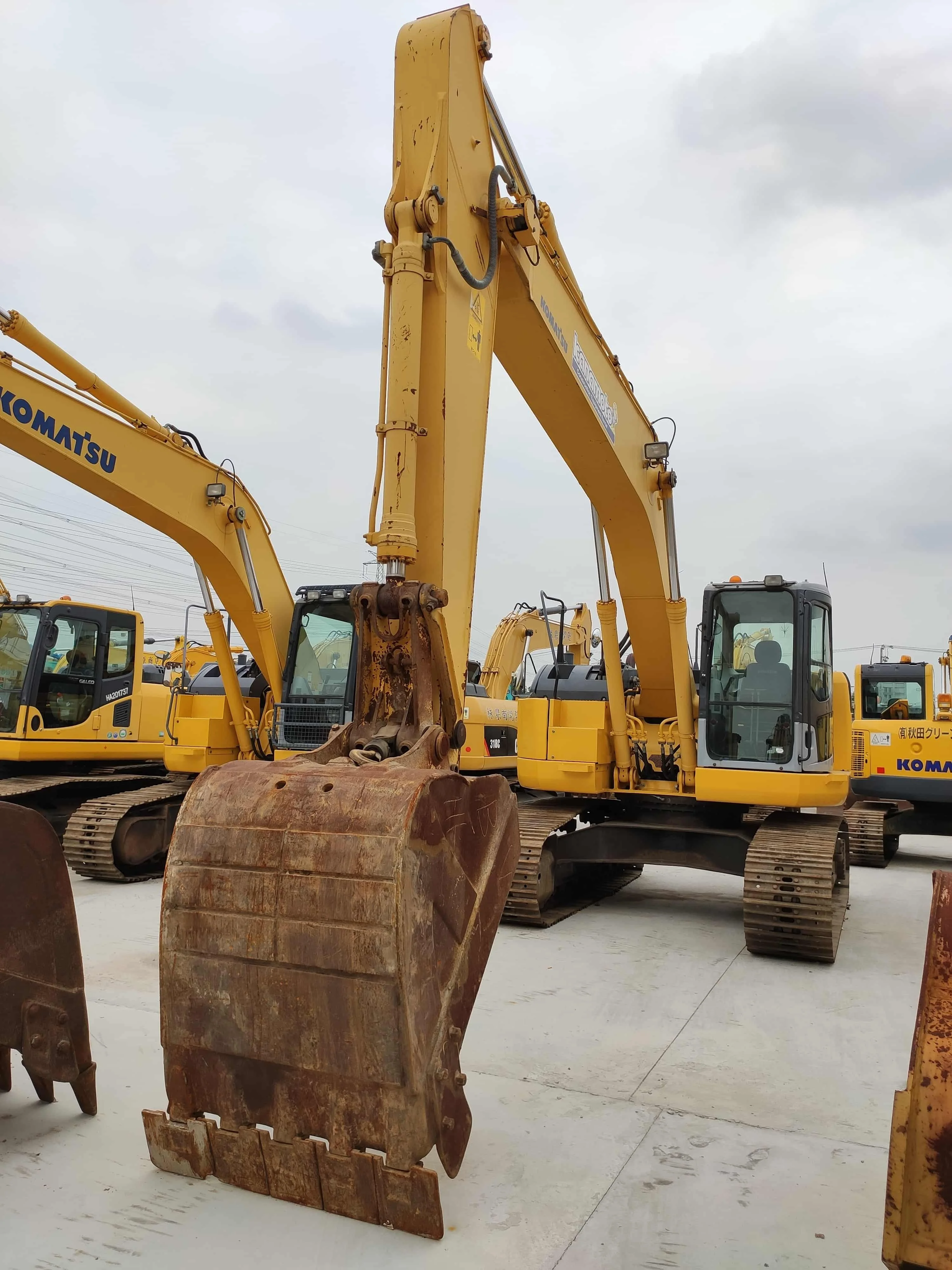 Komatsu PC228US-3 PC228US-3EO Used excavator machine PC228 PC228US Digger Crawler Excavator Heavy duty used excavator