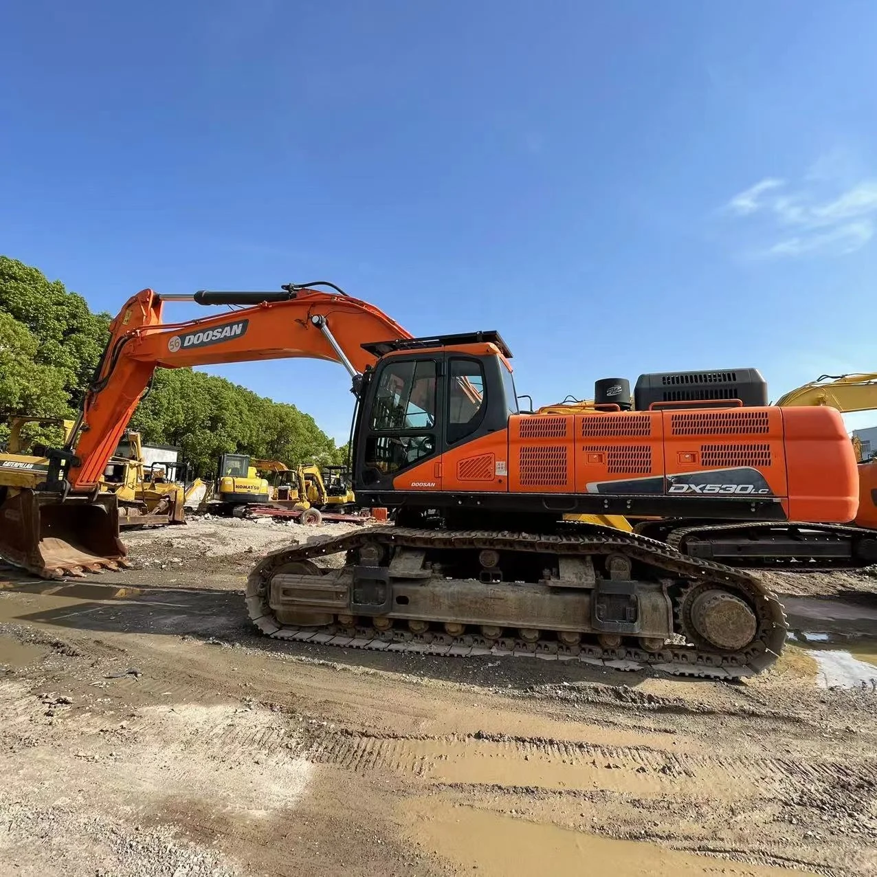 Good Condition Used Crawler Excavator Doosan 52ton Dx225lca Dx520lca Construction Mining Excavator With Low Hours