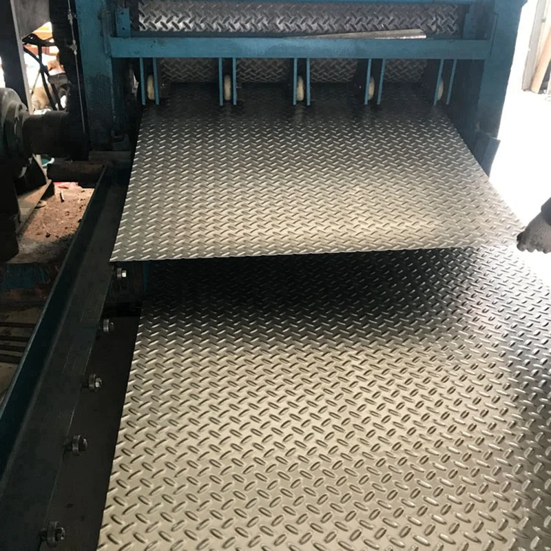 Aisi Embossed anti slip 304 stainless steel checker diamond charger flat rhodium plate Medium thickness stainless steel plate