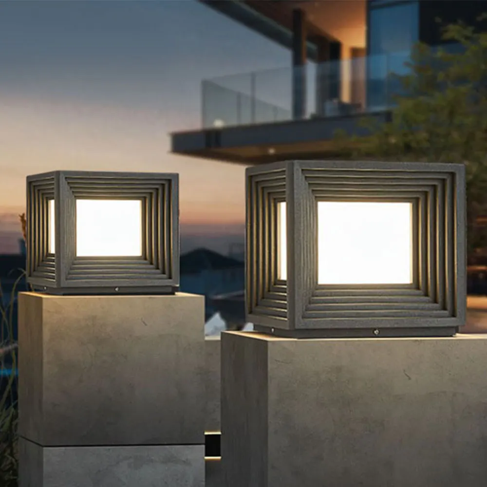 Modern Solar Powered LED Fence Deck Column Lamp Outdoor Patio Garden Decoration IP65 Solar Pillar Light DC Power