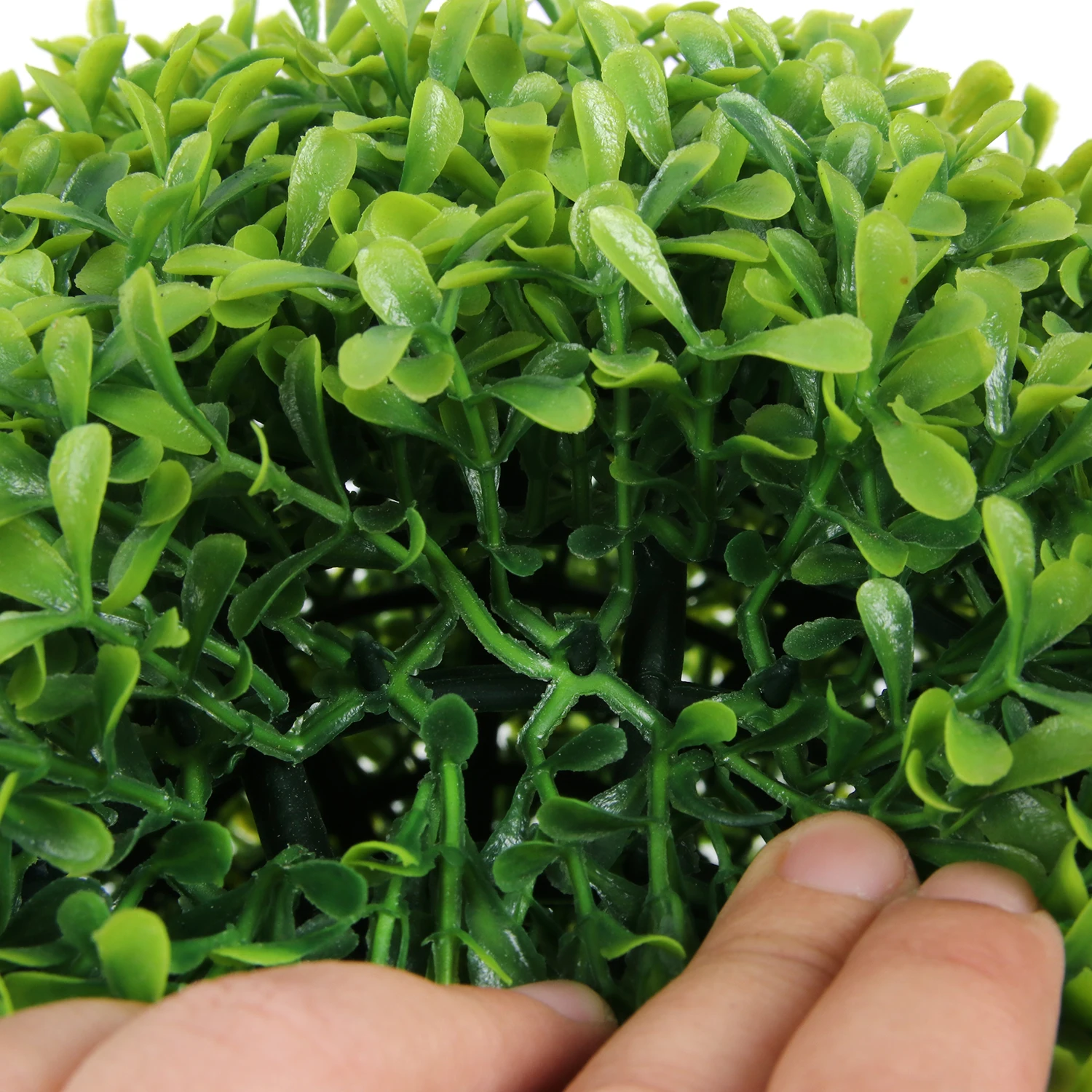 Wholesale plastic grass topiary hanging ball artificial boxwood for indoor outdoor decoration
