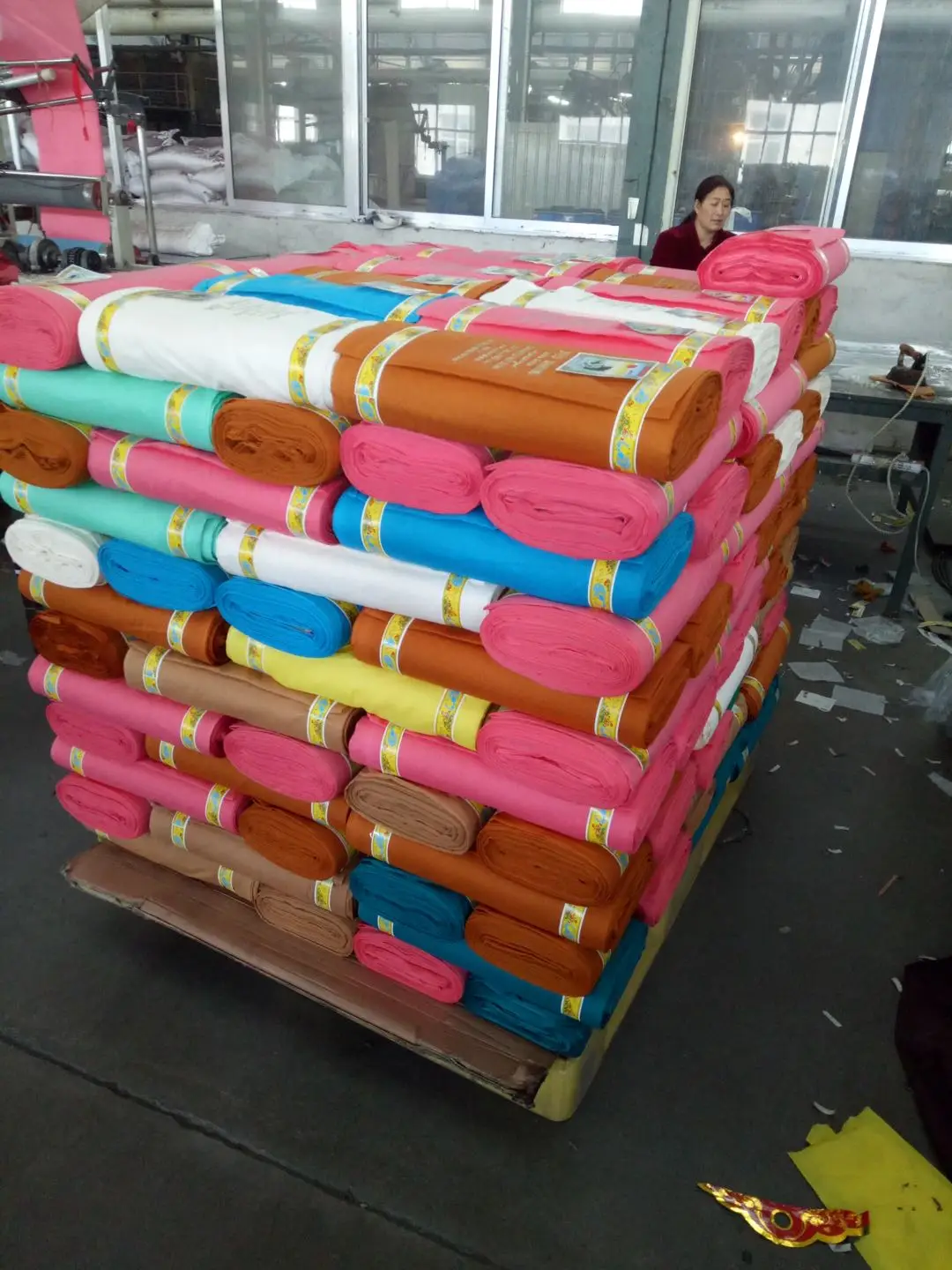 brushed fabric  35/36' jumping fish printed fabrics made in CHINA