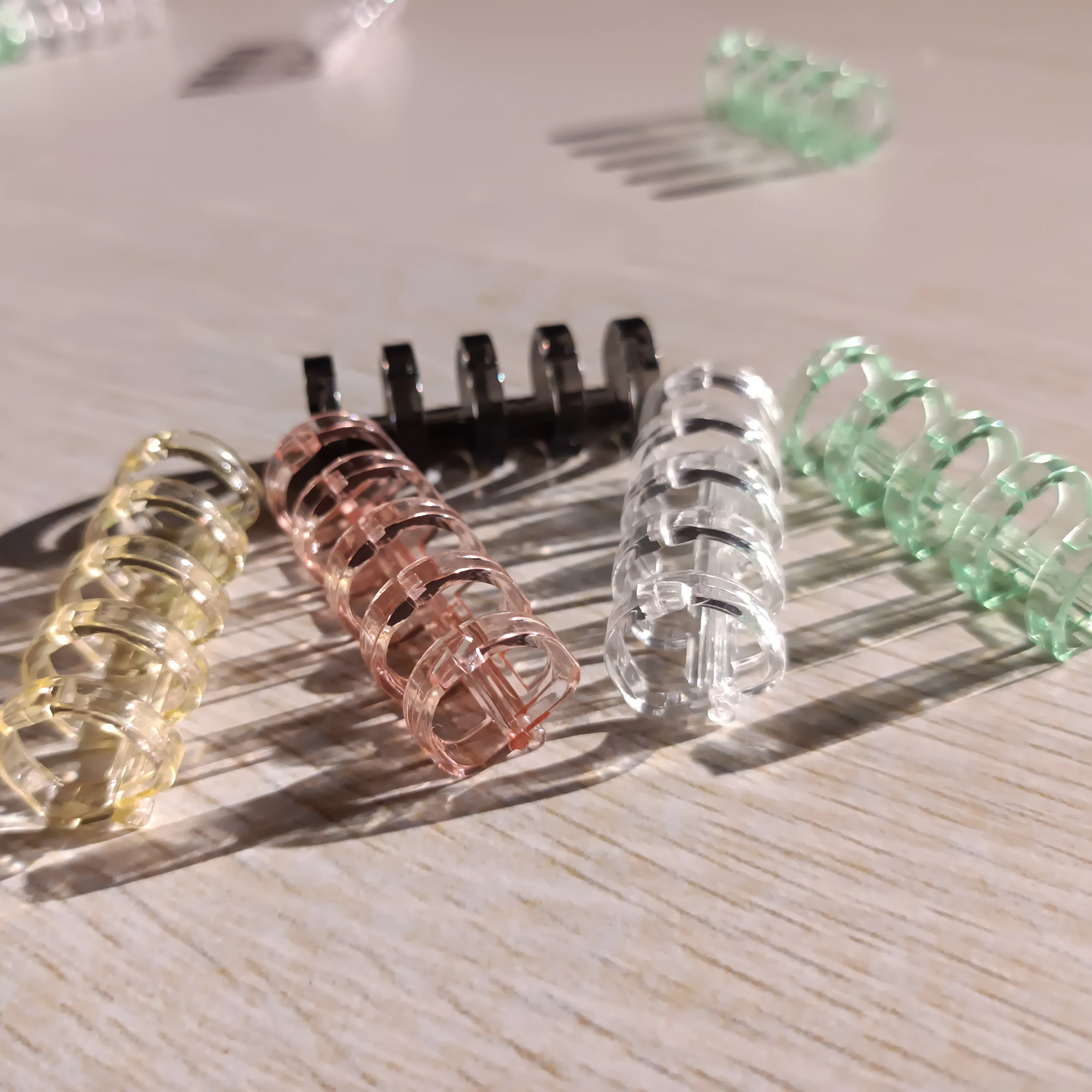 Mul-color Transparency Loose-Leaf Broken Ring Hole 5-hole Plastic Lock Clip Binding Ring for Loose-leaf Book