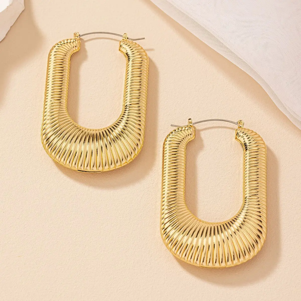 Fashion metal 18K gold titanium steel threaded brand big U shape chunky hoop earrings Jewelry for women