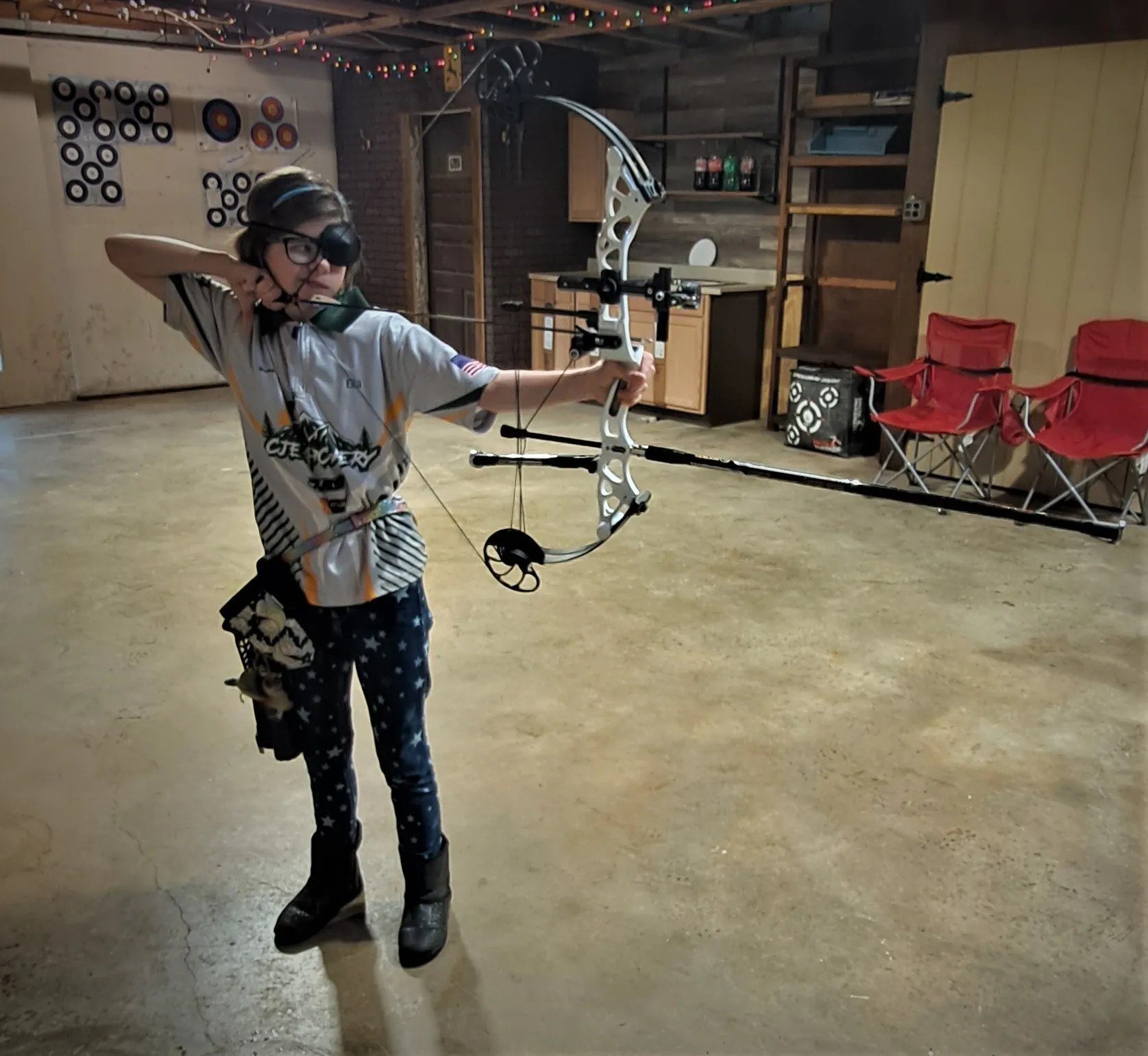 Sanlida Archery  Hero X8 Target Compound Bow and Arrow Beginner Kit for Kids and Youth 7-35lbs Draw Weight
