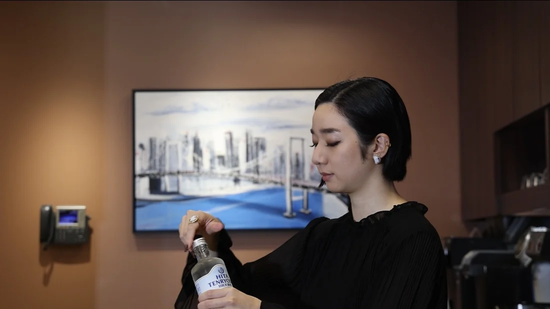 Glass 300ml weakly alkaline soft hydrogen rich drinking bottle water