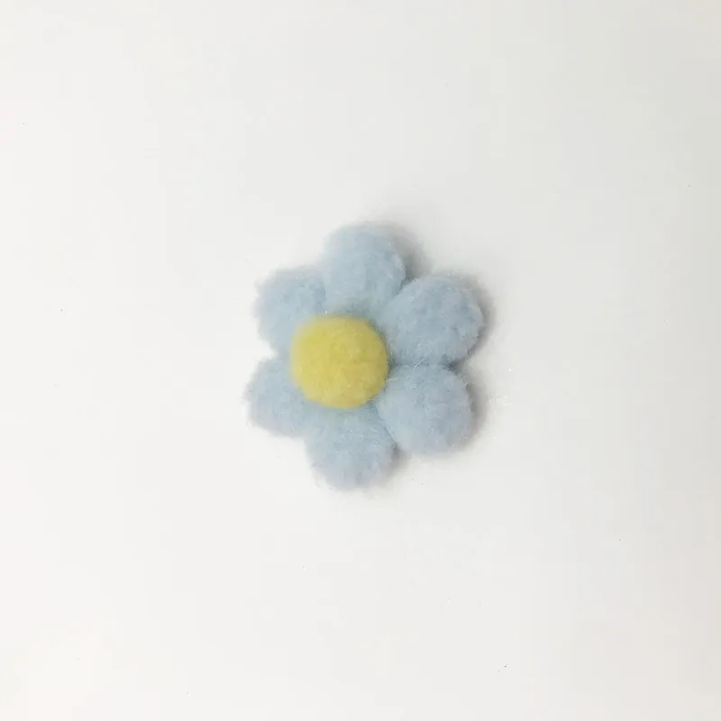 New Hand-woven Flower Wool Crochet Yarn Textile Handmade Weeding Flowers Clothing Accessories Colorful Puff Flower