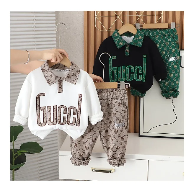 Оптовая продажа, комплект одежды из 2 предметов для мальчиков, пуловер с длинными рукавами и мультяшными буквами, топ и штаны, спортивные костюмы для детей