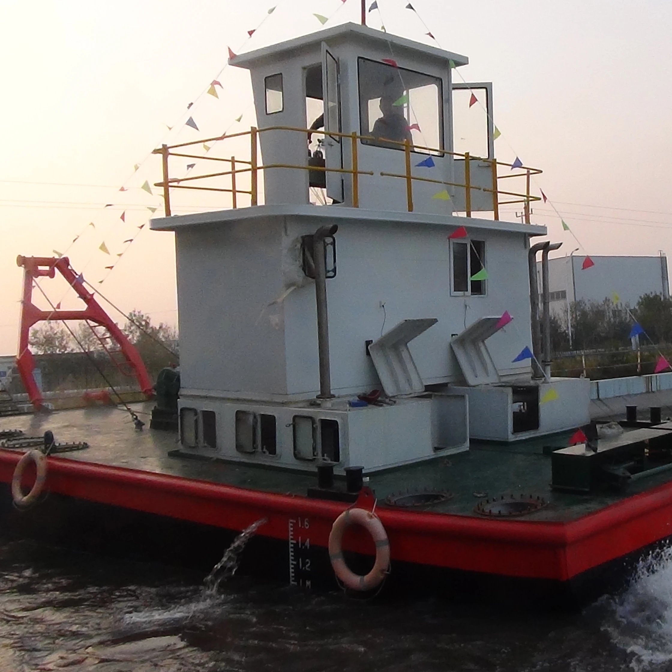 Protable new 700HP multi-function service work boat/ tug boat service for cutter suction dredger for sale with cheap price